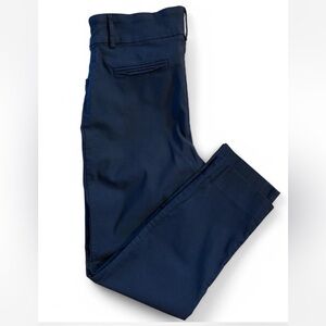 Hilary Radley black chino trousers
Size Large
Waist 16”-18”
Inseam 26”